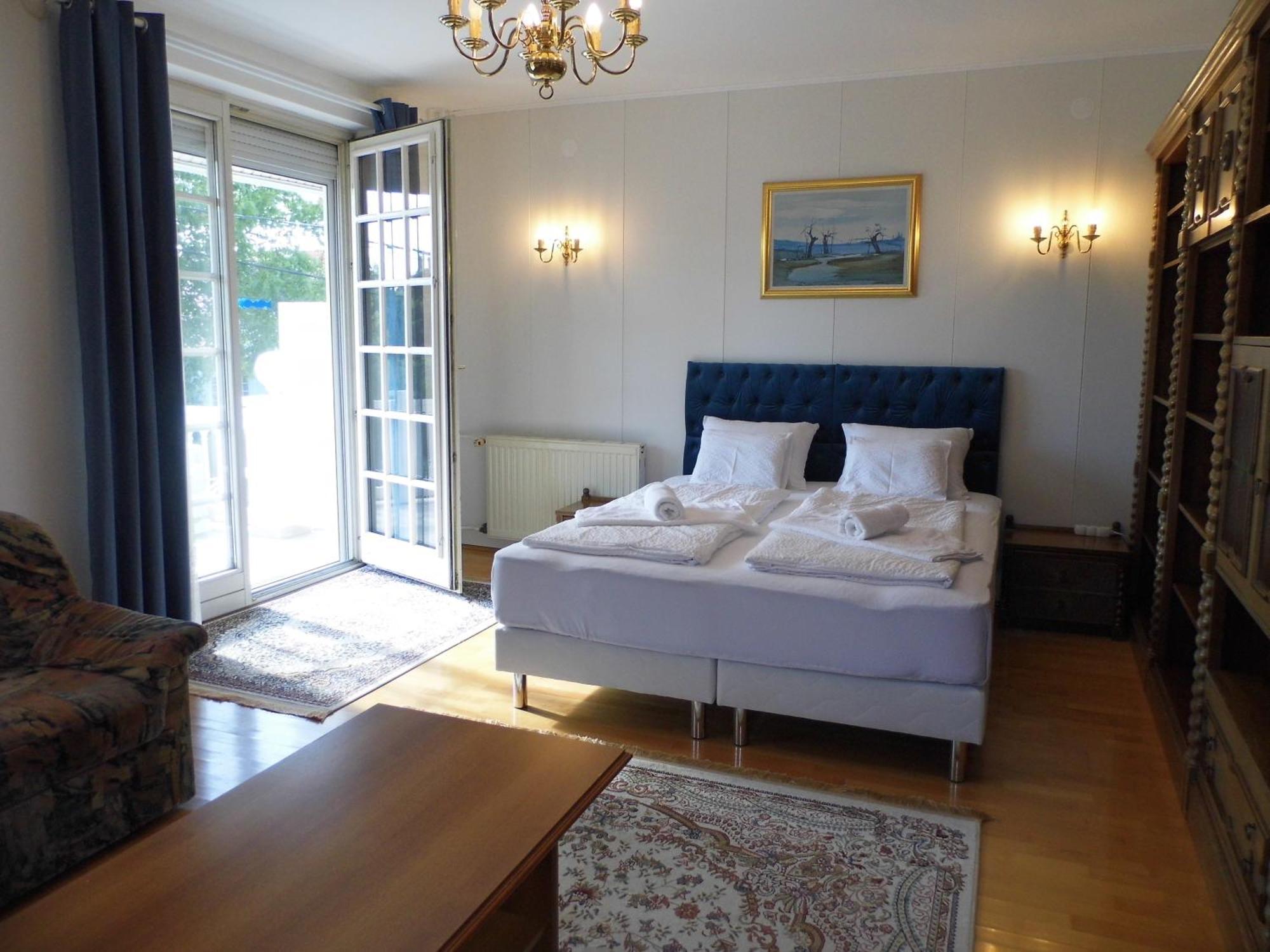 Millennium Villa ケストヘイ 部屋 写真