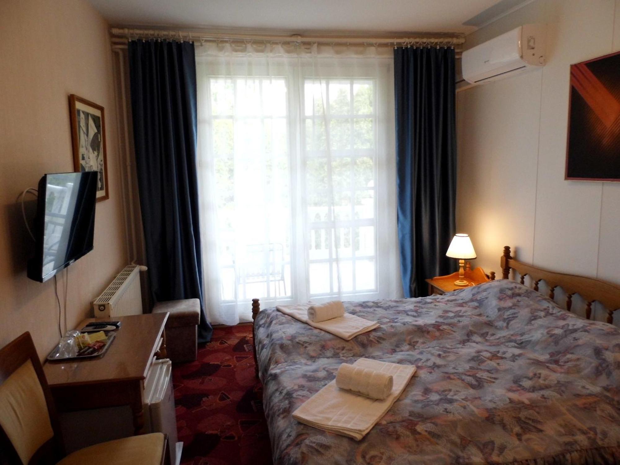 Millennium Villa ケストヘイ 部屋 写真